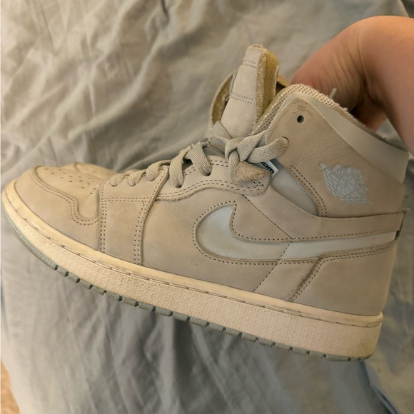 ‼️FLASH SALE‼️ Nike Jordan Women's Sneakers in Cool Gray Light Blue - Picture 2 of 7